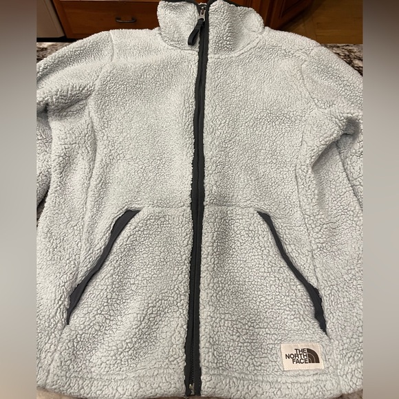 Women’s North Face Campshire Jacket - Picture 3 of 8